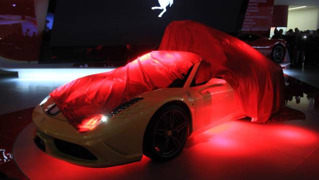 Ferrari 458 Speciale A | <a href="https://gutenberg.quatrorodas.abril.com.br/noticias/saloes/paris-2014/ferrari-divulga-imagens-458-speciale-aperta-802402.shtml" rel="migration">Leia mais</a> | <a href="https://gutenberg.quatrorodas.abril.com.br/galerias/saloes/paris/2014/direto-salao-paris-p" rel="migration"></a> Ferrari 458 Speciale A | <a href="https://gutenberg.quatrorodas.abril.com.br/noticias/saloes/paris-2014/ferrari-divulga-imagens-458-speciale-aperta-802402.shtml" rel="migration">Leia mais</a> | <a href="https://gutenberg.quatrorodas.abril.com.br/galerias/saloes/paris/2014/direto-salao-paris-p" rel="migration"></a>