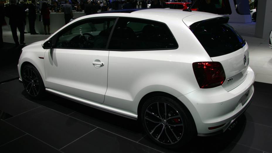 Volkswagen Polo GTI | <a href="https://gutenberg.quatrorodas.abril.com.br/galerias/saloes/paris/2014/direto-salao-paris-parte-2-803962.shtml" rel="migration">Veja mais: direto de Paris - Parte 2</a>