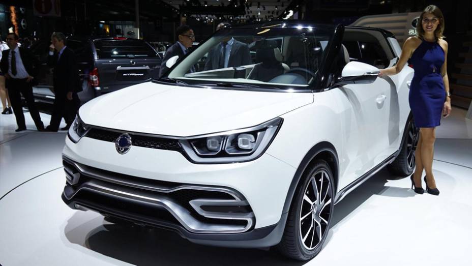 Conceito SsangYong XIV-Air | <a href="https://gutenberg.quatrorodas.abril.com.br/noticias/saloes/paris-2014/ssangyong-lanca-suv-salao-paris-799528.shtml" rel="migration">Leia mais</a>