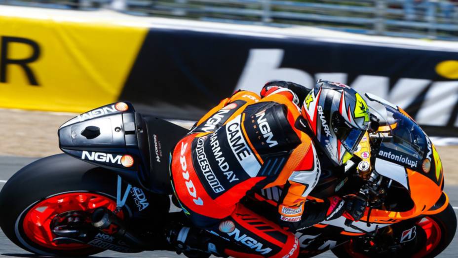 Aleix Espargaró. | <a href="https://gutenberg.quatrorodas.abril.com.br/moto/noticias/reinado-marc-marquez-nao-tem-fim-781505.shtml" rel="migration">Leia mais</a>