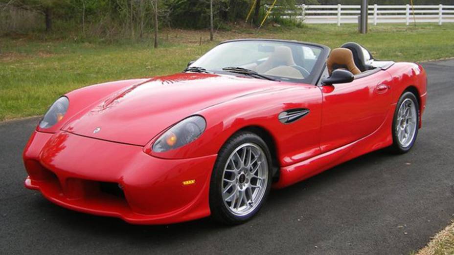 Panoz Esperante Spyder 2015 passa por atualizações estéticas e no motor | <a href="https://gutenberg.quatrorodas.abril.com.br/noticias/mercado/panoz-revela-esportivo-esperante-spyder-2015-810661.shtml" target="_blank" rel="migration">Leia mais</a>