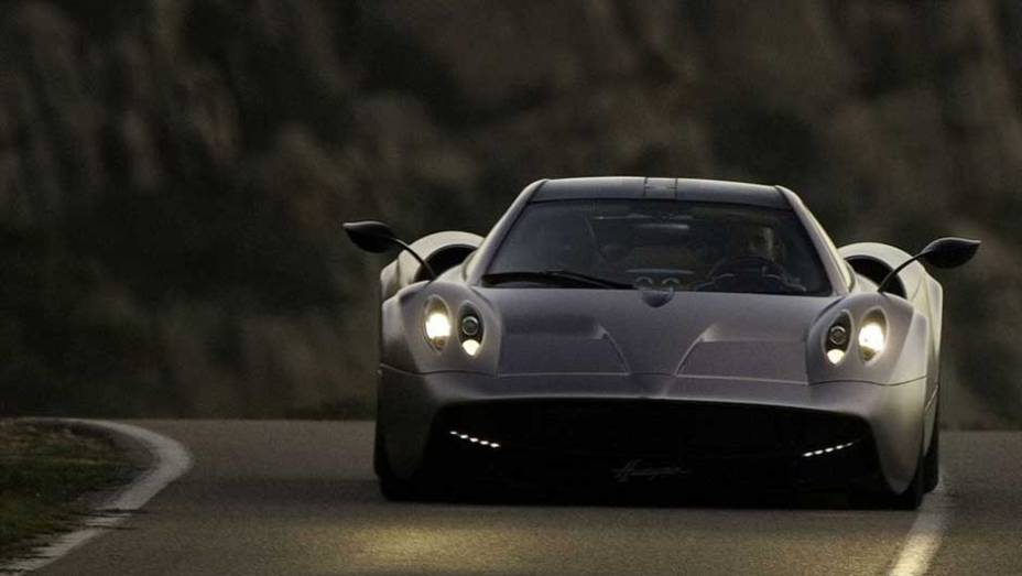 O Huayra é o novo superesportivo da marca de Horacio Pagani