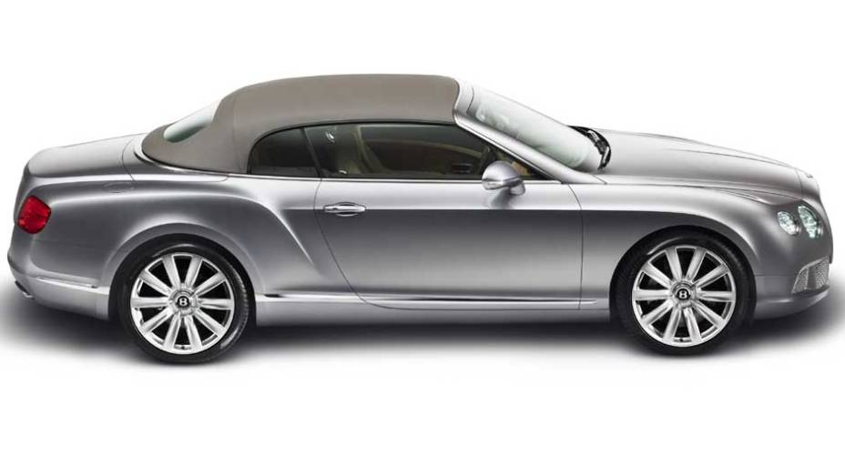 Rodas têm aro 20 de série | <a href="https://gutenberg.quatrorodas.abril.com.br/carros/lancamentos/bentley-continental-gtc-637536.shtml" rel="migration">Leia mais</a>