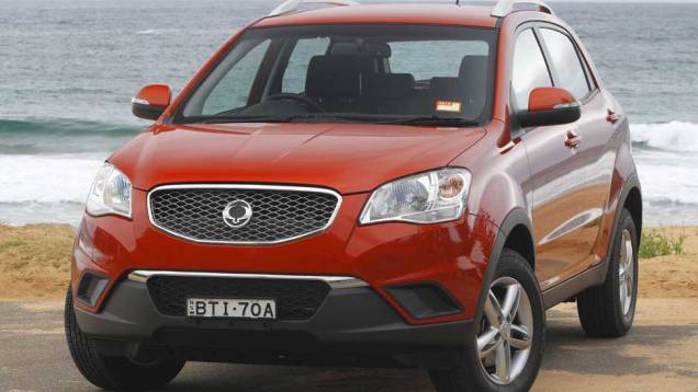 Nova geração do utilitário-esportivo foi desenhada por Giorgetto Giugiaro | <a href="https://gutenberg.quatrorodas.abril.com.br/carros/lancamentos/ssangyong-korando-637990.shtml" rel="migration">Leia mais</a> Nova geração do utilitário-esportivo foi desenhada por Giorgetto Giugiaro | <a href="https://gutenberg.quatrorodas.abril.com.br/carros/lancamentos/ssangyong-korando-637990.shtml" rel="migration">Leia mais</a>