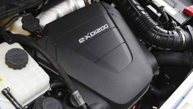Motor é o 2.0 16V a diesel, que desenvolve 175 cv | <a href="https://gutenberg.quatrorodas.abril.com.br/carros/lancamentos/ssangyong-korando-637990.shtml" rel="migration">Leia mais</a> Motor é o 2.0 16V a diesel, que desenvolve 175 cv | <a href="https://gutenberg.quatrorodas.abril.com.br/carros/lancamentos/ssangyong-korando-637990.shtml" rel="migration">Leia mais</a>