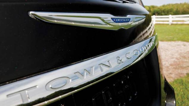 A Town & Country já está à venda no Brasil por 173.900 reais | <a href="https://gutenberg.quatrorodas.abril.com.br/carros/lancamentos/chrysler-town-country-638453.shtml" rel="migration">Leia mais</a> A Town & Country já está à venda no Brasil por 173.900 reais | <a href="https://gutenberg.quatrorodas.abril.com.br/carros/lancamentos/chrysler-town-country-638453.shtml" rel="migration">Leia mais</a>
