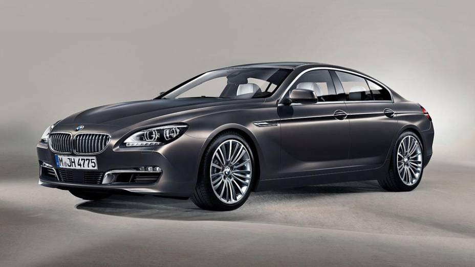 O cupê de quatro portas chega tardiamente para rivalizar com o CLS | <a href="https://gutenberg.quatrorodas.abril.com.br/saloes/genebra/2012/bmw-serie-g-gran-coupe-678484.shtml" rel="migration">Leia mais</a>