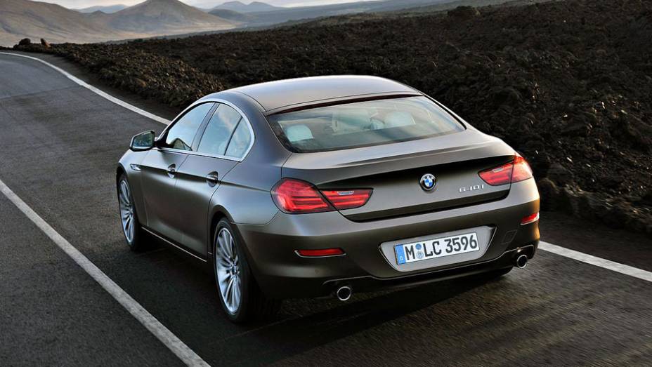 A versão 640i tem um motor 3.0 de 315 cv | <a href="https://gutenberg.quatrorodas.abril.com.br/saloes/genebra/2012/bmw-serie-g-gran-coupe-678484.shtml" rel="migration">Leia mais</a>