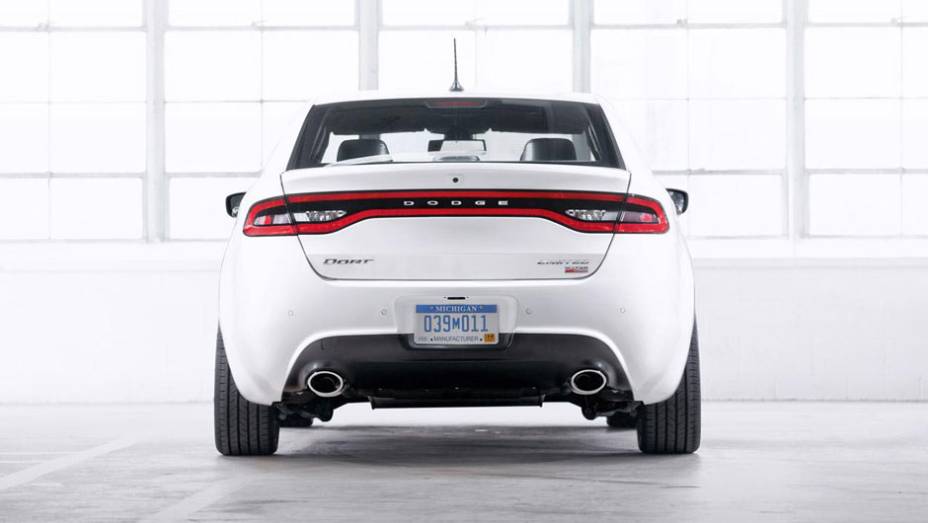O Dart ter&aacute; tr&ecirc;s op&ccedil;&otilde;es de motoriza&ccedil;&atilde;o | <a href="https://gutenberg.quatrorodas.abril.com.br/reportagens/salao/dodge-dart-662260.shtml" rel="migration">Leia mais</a>