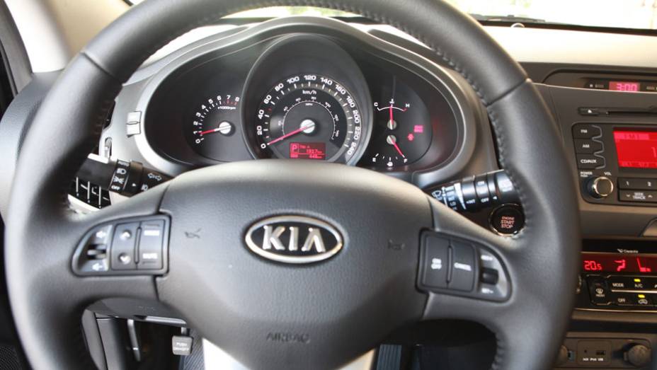 A expectativa da Kia é vender pouco mais de 14 mil Sportages em 2012 | <a href="https://gutenberg.quatrorodas.abril.com.br/carros/lancamentos/kia-sportage-flex-676497.shtml" rel="migration">Leia mais</a>