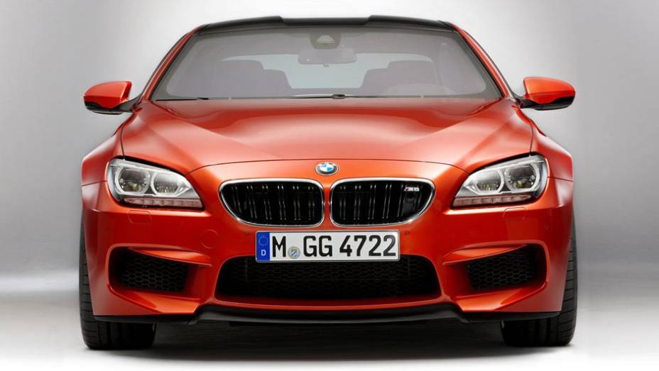 A nova geração é um dos BMW mais rápidos já produzidos | <a href="https://gutenberg.quatrorodas.abril.com.br/saloes/genebra/2012/bmw-m6-678571.shtml" rel="migration">Leia mais</a>