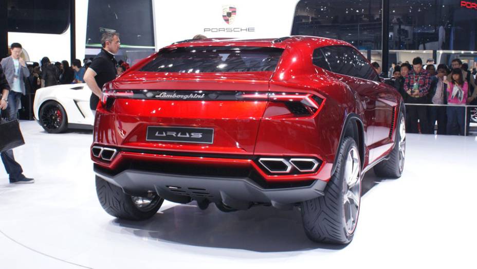 Lamborghini Urus Concept | <a href="https://gutenberg.quatrorodas.abril.com.br/galerias/saloes/pequim/2012/lamborghini-urus-concept-682718.shtml" rel="migration">Veja mais fotos</a>