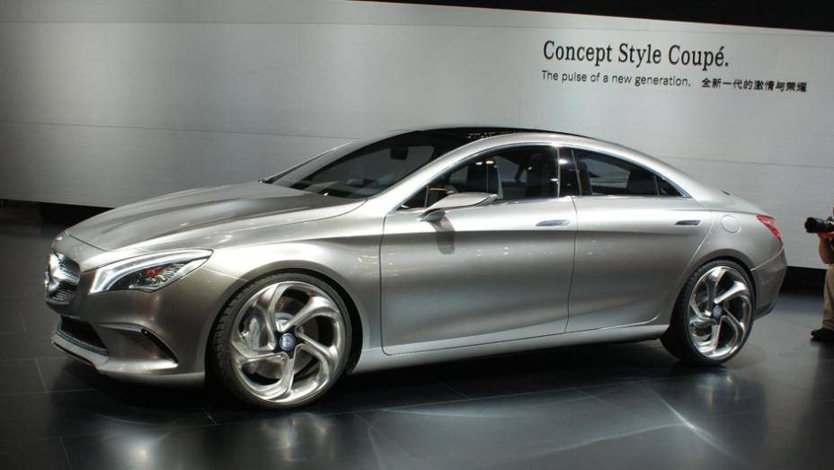 Mercedes-Benz Concept Style Coupé | <a href="https://gutenberg.quatrorodas.abril.com.br/galerias/saloes/pequim/2012/csc-682392.shtml" rel="migration">Veja mais fotos</a>