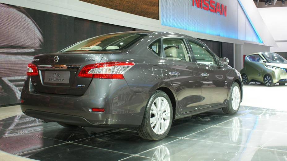 Nissan Sylphy | <a href="https://gutenberg.quatrorodas.abril.com.br/galerias/saloes/pequim/2012/nissan-sylphy-concept-682757.shtml" rel="migration">Veja mais fotos</a>