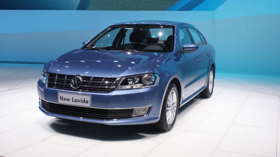 Volkswagen Lavida | <a href="https://gutenberg.quatrorodas.abril.com.br/galerias/saloes/pequim/2012/volkswagen-lavida-682783.shtml" rel="migration">Veja mais fotos</a>