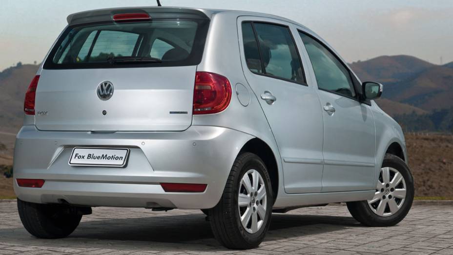 VW diz que versão é 12,7% mais econômica | <a href="https://gutenberg.quatrorodas.abril.com.br/carros/lancamentos/vw-fox-bluemotion-683155.shtml" rel="migration">Leia mais</a>