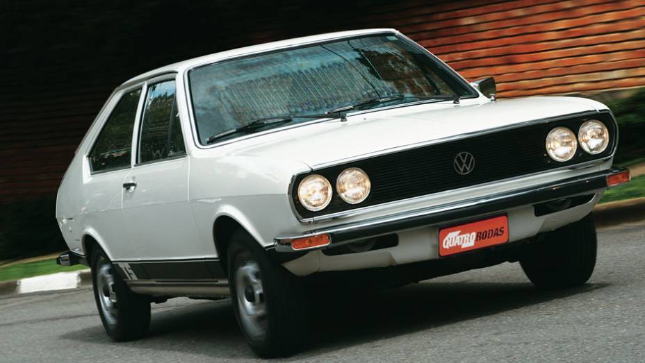 Com um motor 1.5 de 85 cv e carburador Solex duplo, o Passat TS era cobiçado pela juventude dos anos 70; no Facebook, foi superado pelo moderno Civic Si | <a href="https://gutenberg.quatrorodas.abril.com.br/classicos/brasileiros/conteudo_187860.shtml" rel="migration">Leia mais</a> Com um motor 1.5 de 85 cv e carburador Solex duplo, o Passat TS era cobiçado pela juventude dos anos 70; no Facebook, foi superado pelo moderno Civic Si | <a href="https://gutenberg.quatrorodas.abril.com.br/classicos/brasileiros/conteudo_187860.shtml" rel="migration">Leia mais</a>