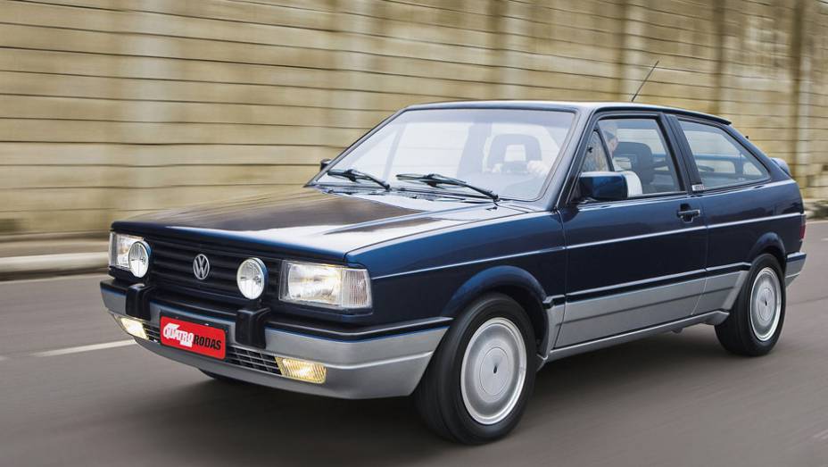 O Gol GTi foi o primeiro automóvel brasileiro equipado com injeção eletrõnica de combustível; na eleição virtual promovida por QR, ele enfrentou um rival de peso e acabou derrotado pelo Opala SS | <a href="https://gutenberg.quatrorodas.abril.com.br/classicos/brasilei" rel="migration"></a> O Gol GTi foi o primeiro automóvel brasileiro equipado com injeção eletrõnica de combustível; na eleição virtual promovida por QR, ele enfrentou um rival de peso e acabou derrotado pelo Opala SS | <a href="https://gutenberg.quatrorodas.abril.com.br/classicos/brasilei" rel="migration"></a>