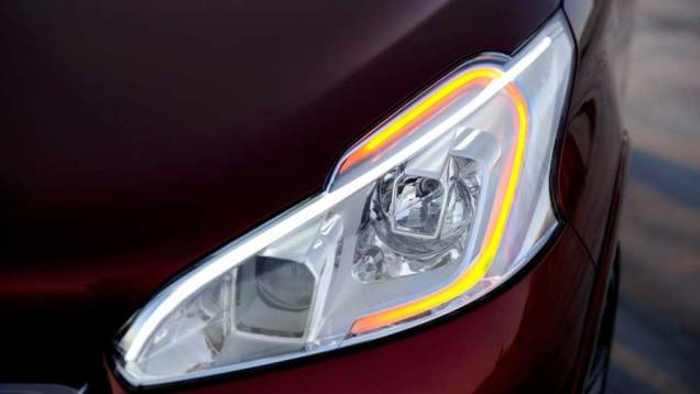 Peugeot confirmou a versão de produção do 208 GTI para o Salão de Paris deste ano. Versão conceitual foi mostrada em Genebra. <a href="https://gutenberg.quatrorodas.abril.com.br/noticias/fabricantes-peugeot-208-gti-sera-mostrado-paris-325335_p.shtml" rel="migration">Leia mais</a> Peugeot confirmou a versão de produção do 208 GTI para o Salão de Paris deste ano. Versão conceitual foi mostrada em Genebra. <a href="https://gutenberg.quatrorodas.abril.com.br/noticias/fabricantes-peugeot-208-gti-sera-mostrado-paris-325335_p.shtml" rel="migration">Leia mais</a>