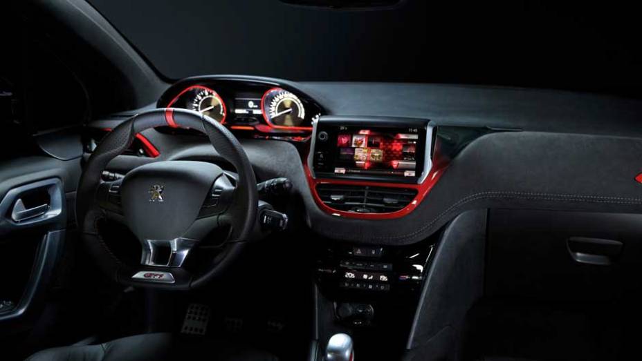 Peugeot confirmou a versão de produção do 208 GTI para o Salão de Paris deste ano. Versão conceitual foi mostrada em Genebra. <a href="https://gutenberg.quatrorodas.abril.com.br/noticias/fabricantes-peugeot-208-gti-sera-mostrado-paris-325335_p.shtml" rel="migration">Leia mais</a>