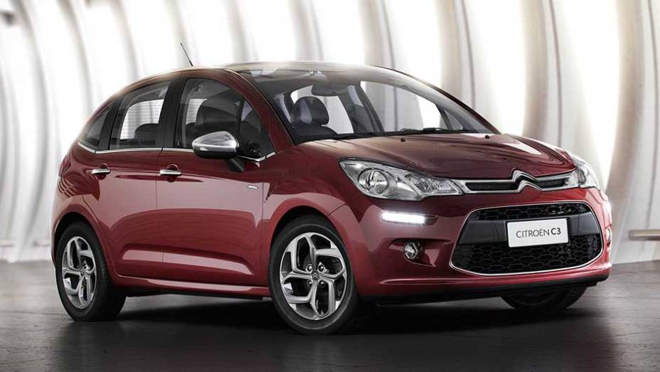 Design renovado, mais recheado e maior: a segunda geração do C3 chega ao mercado brasileiro para conquistar tanto homens quanto mulheres | <a href="https://gutenberg.quatrorodas.abril.com.br/carros/lancamentos/citroen-c3-696228.shtml" rel="migration">Leia mais</a>