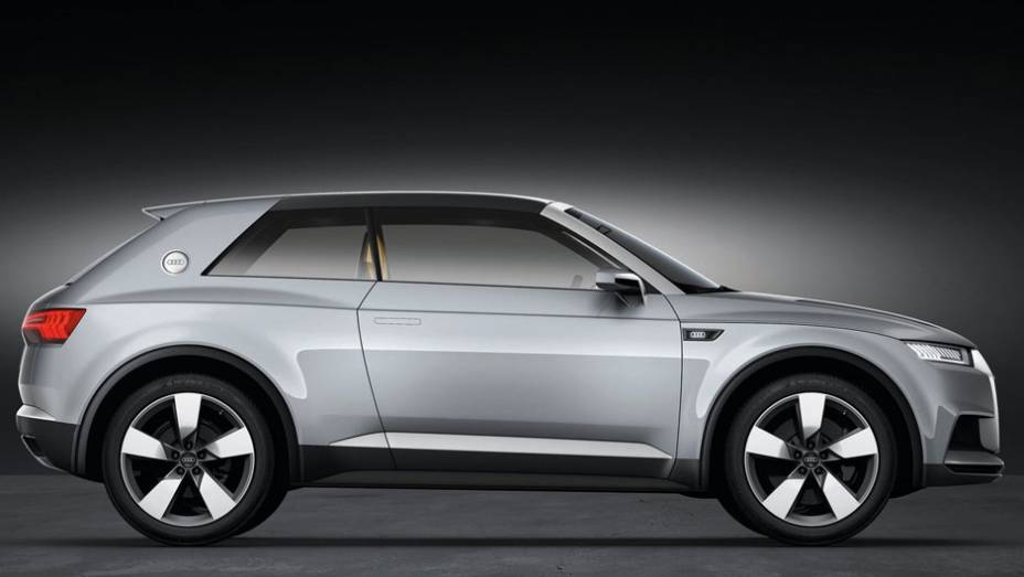 Compacto possui autonomia para até 85 km no modo elétrico | <a href="https://gutenberg.quatrorodas.abril.com.br/saloes/paris/2012/audi-crosslane-coupe-concept-703457.shtml" rel="migration">Leia mais</a>