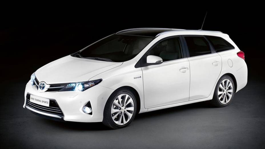 A Toyota lançou no Salão de Paris o Auris Touring Sports | <a href="https://gutenberg.quatrorodas.abril.com.br/saloes/paris/2012/toyota-auris-tourer-703459.shtml" rel="migration">Leia mais</a>