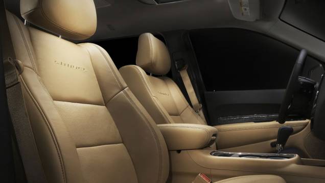 Dodge Durango | <a href="https://gutenberg.quatrorodas.abril.com.br/salao-do-automovel/2012/carros/durango-704005.shtml" rel="migration">Leia mais</a> Dodge Durango | <a href="https://gutenberg.quatrorodas.abril.com.br/salao-do-automovel/2012/carros/durango-704005.shtml" rel="migration">Leia mais</a>