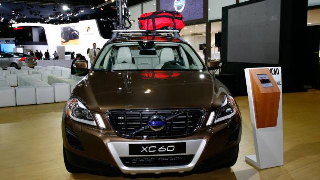 A linha 2013 do modelo não traz grandes mudanças, mas será oferecida em cinco versões | <a href="https://gutenberg.quatrorodas.abril.com.br/salao-do-automovel/2012/carros/xc60-710170.shtml" rel="migration">Leia mais</a> A linha 2013 do modelo não traz grandes mudanças, mas será oferecida em cinco versões | <a href="https://gutenberg.quatrorodas.abril.com.br/salao-do-automovel/2012/carros/xc60-710170.shtml" rel="migration">Leia mais</a>