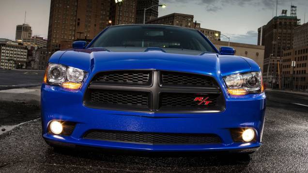 O Dodge Charger Daytona 2013 chegará às concessionárias norte-americanas no primeiro trimestre do próximo ano | <a href="%20https://gutenberg.quatrorodas.abril.com.br/saloes/los-angeles/2012/dodge-charger-daytona-724025.shtml" rel="migration">Leia mais</a> O Dodge Charger Daytona 2013 chegará às concessionárias norte-americanas no primeiro trimestre do próximo ano | <a href="%20https://gutenberg.quatrorodas.abril.com.br/saloes/los-angeles/2012/dodge-charger-daytona-724025.shtml" rel="migration">Leia mais</a>