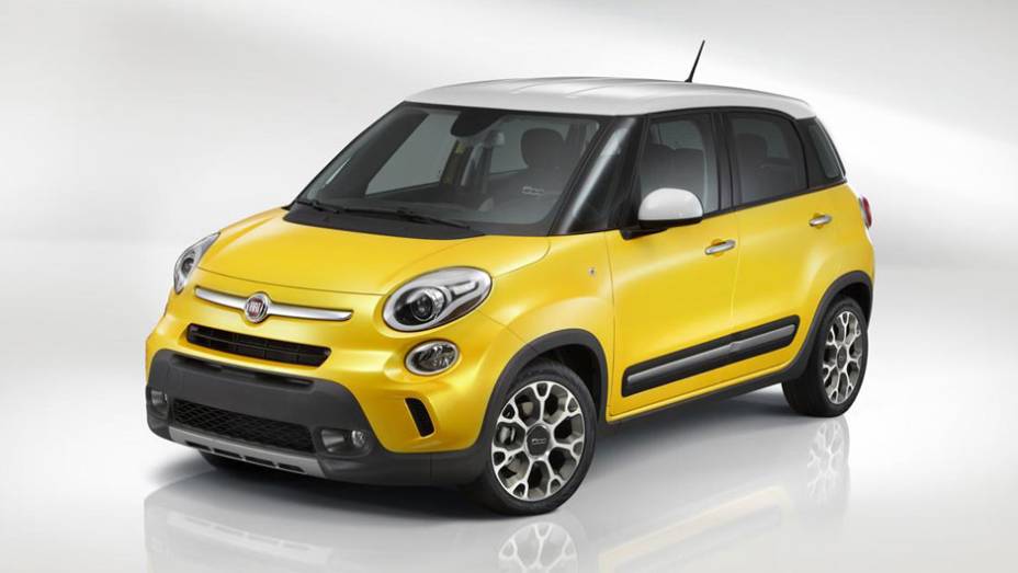 Fiat 500L Trekking será exibido ao público no Salão de Los Angeles | <a href="https://gutenberg.quatrorodas.abril.com.br/saloes/los-angeles/2012/fiat-tera-tres-novidades-los-angeles-724666.shtml" rel="migration">Leia mais</a>