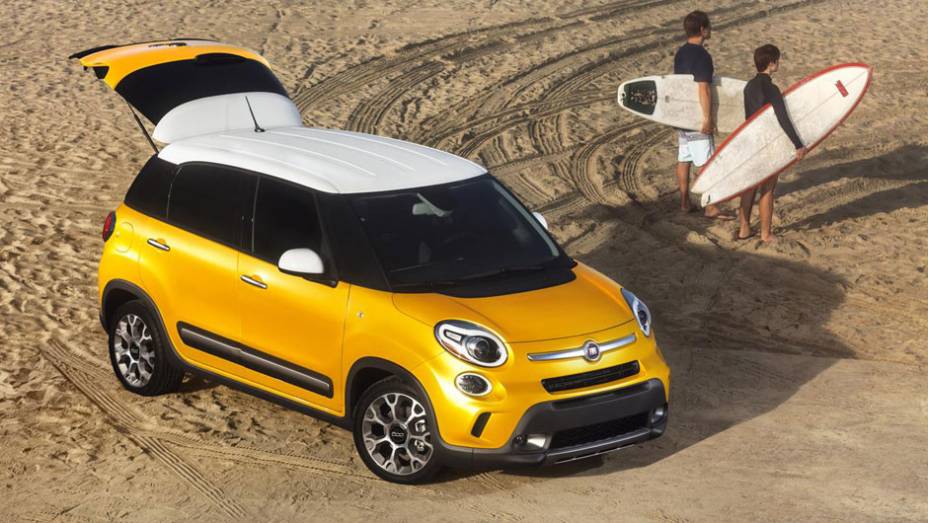 Fiat 500L Trekking | <a href="https://gutenberg.quatrorodas.abril.com.br/saloes/los-angeles/2012/fiat-tera-tres-novidades-los-angeles-724666.shtml" rel="migration">Leia mais</a>