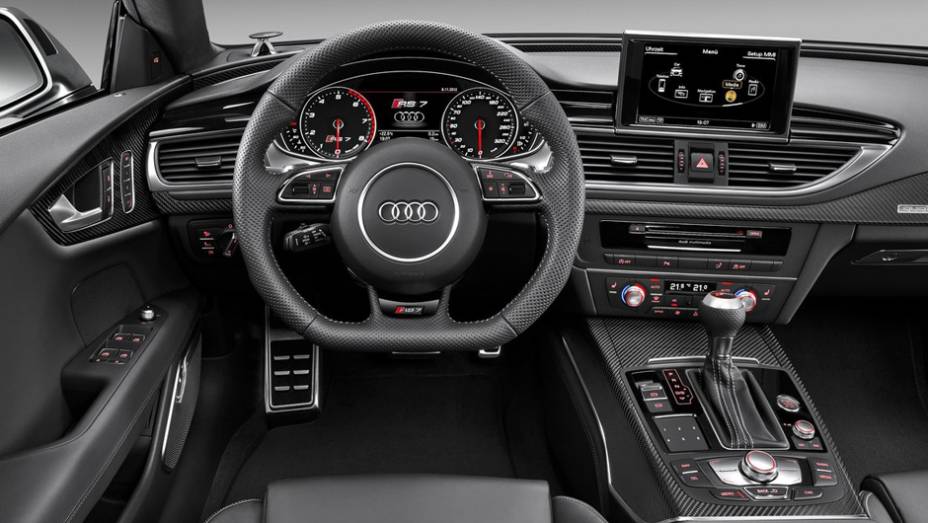 Ele entrega 552 cavalos de potência, o mesmo valor obtido pelo motor do M6 Gran Coupe | <a href="https://gutenberg.quatrorodas.abril.com.br/saloes/detroit/2013/audi-rs7-sportback-730961.shtml" rel="migration">Leia mais</a>