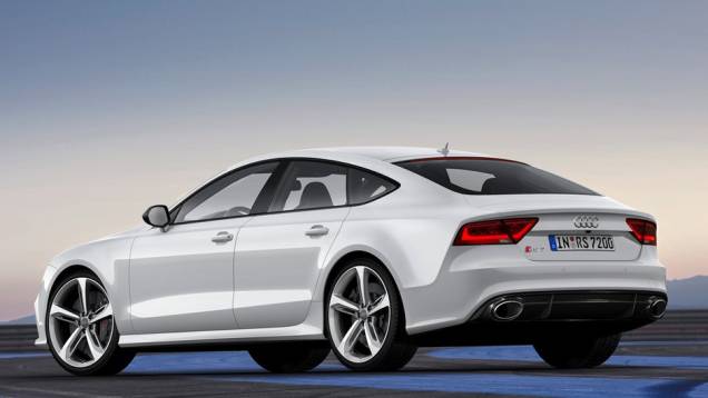 Em termos de desempenho, o RS7 Sportback acelera de 0 a 100 km/h em 3,9 segundos e alcança a velocidade máxima de 250 km/h | <a href="https://gutenberg.quatrorodas.abril.com.br/saloes/detroit/2013/audi-rs7-sportback-730961.shtml" rel="migration">Leia mais</a> Em termos de desempenho, o RS7 Sportback acelera de 0 a 100 km/h em 3,9 segundos e alcança a velocidade máxima de 250 km/h | <a href="https://gutenberg.quatrorodas.abril.com.br/saloes/detroit/2013/audi-rs7-sportback-730961.shtml" rel="migration">Leia mais</a>