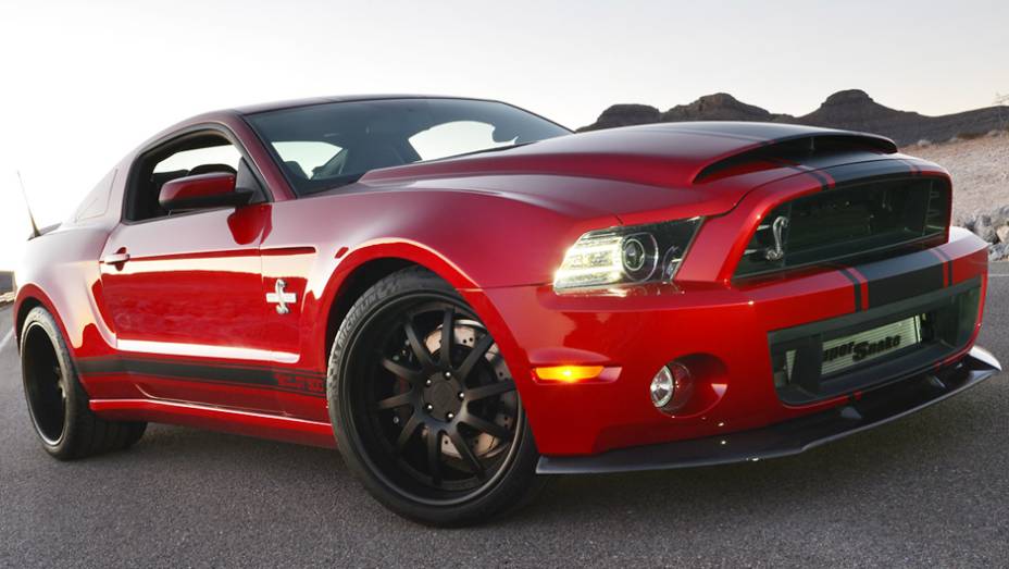 A tradicional marca Shelby mostrou, no Salão de Detroit, o GT500 Super Snake Wide Body | <a href="https://gutenberg.quatrorodas.abril.com.br/saloes/detroit/2013/shelby-gt500-super-snake-wide-body-731036.shtml" rel="migration">Leia mais</a> A tradicional marca Shelby mostrou, no Salão de Detroit, o GT500 Super Snake Wide Body | <a href="https://gutenberg.quatrorodas.abril.com.br/saloes/detroit/2013/shelby-gt500-super-snake-wide-body-731036.shtml" rel="migration">Leia mais</a>