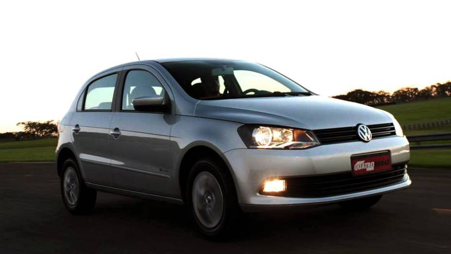 Volkswagen Gol. Vendas em janeiro de 2012: 19.050 / Vendas em janeiro de 2013: 22.338 / Crescimento: 17,2 % | <a href="https://gutenberg.quatrorodas.abril.com.br/noticias/mercado/vendas-caem-13-64-janeiro-732838.shtml" rel="migration">Leia mais</a>