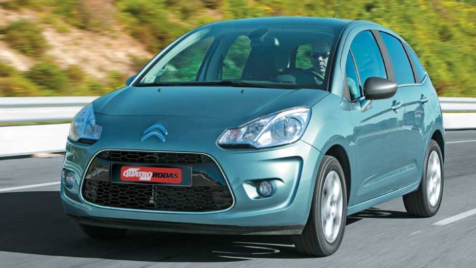 Citroën C3. Vendas em janeiro de 2012: 2.438 / Vendas de janeiro de 2013: 3.212 / Crescimento: 31 % | <a href="https://gutenberg.quatrorodas.abril.com.br/noticias/mercado/vendas-caem-13-64-janeiro-732838.shtml" rel="migration">Leia mais</a>