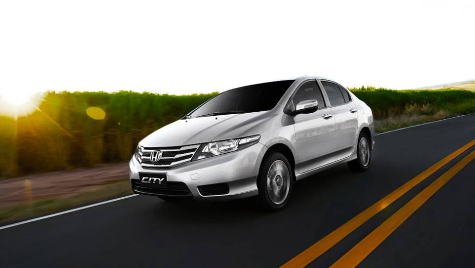 Honda City. Vendas em janeiro de 2012: 766 / Vendas em janeiro de 2013: 3.208 / Crescimento: 318,7% | <a href="https://gutenberg.quatrorodas.abril.com.br/noticias/mercado/vendas-caem-13-64-janeiro-732838.shtml" rel="migration">Leia mais</a>