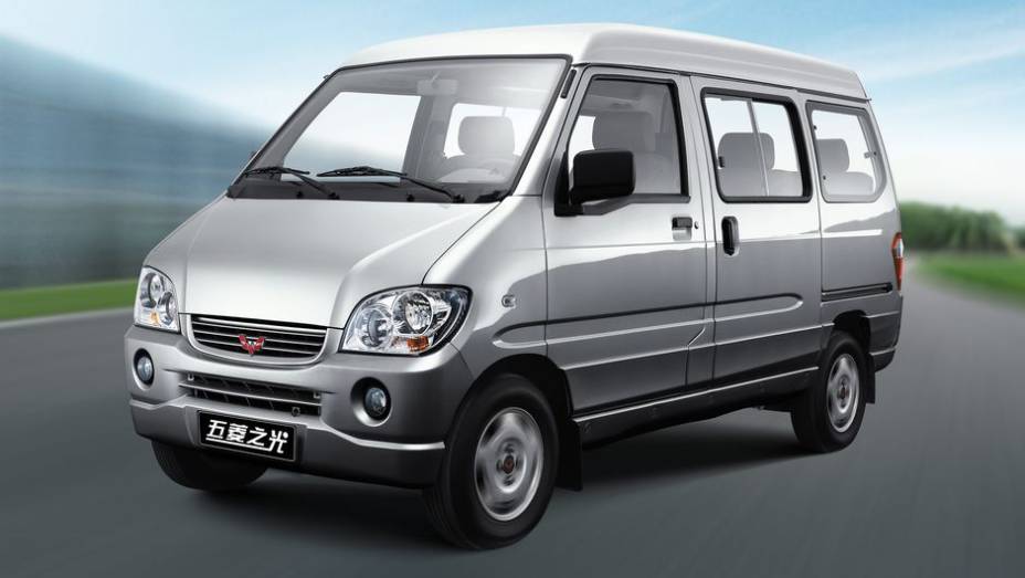 1º - Wuling Sunshine Series - 1.212.179 unidades <a href="https://gutenberg.quatrorodas.abril.com.br/noticias/mercado/minivan-chinesa-modelo-mais-vendido-2012-734156.shtml" rel="migration">Leia mais</a>