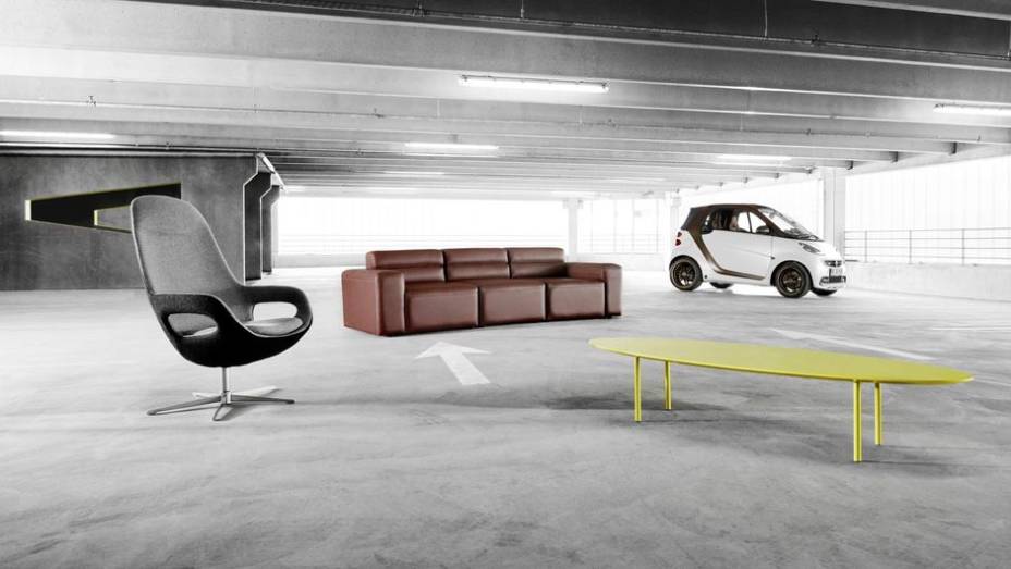 A smart trará uma versão-conceito especial do fortwo cabriolet, chamada de BoConcept, para o Salão de Genebra | <a href="%20https://gutenberg.quatrorodas.abril.com.br/saloes/genebra/2013/smart-fortwo-boconcept-734992.shtml" rel="migration">Leia mais</a>