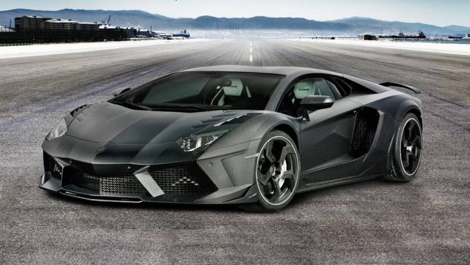 A Mansory revelou o hipercarro Carbonado | <a href="https://gutenberg.quatrorodas.abril.com.br/saloes/genebra/2013/honda-civic-tourer-735173.shtml" rel="migration">Leia mais</a>