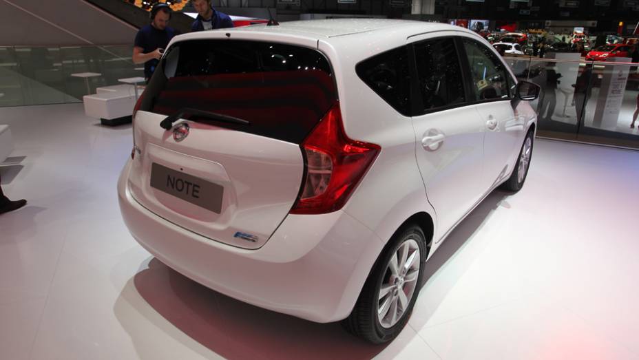 Nissan Note | <a href="https://gutenberg.quatrorodas.abril.com.br/saloes/genebra/2013/nissan-note-734148.shtml" rel="migration">Leia mais</a> | <a href="https://gutenberg.quatrorodas.abril.com.br/galerias/saloes/genebra/2013/salao-genebra-2013-parte-1-735307.shtml" rel="migration">Parte 1 dos destaques de Ge</a>