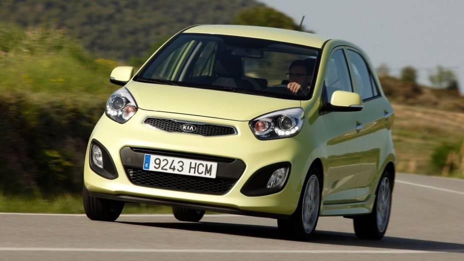 9ª - KIA - 129.3 g/km | <a href="https://gutenberg.quatrorodas.abril.com.br/noticias/sustentabilidade/europa-registra-diminuicao-emissao-automotiva-c02-735502.shtml" rel="migration">Leia mais</a>