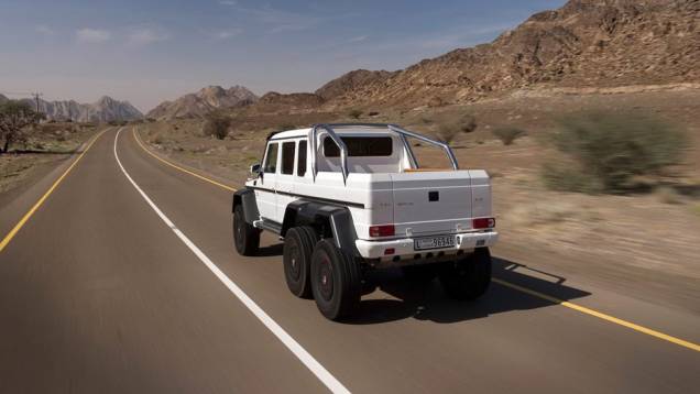 Mercedes G 63 AMG 6x6 - <a href="https://gutenberg.quatrorodas.abril.com.br/noticias/fabricantes/mercedes-benz-revela-classe-g-seis-rodas-734951.shtml" rel="migration">Leia mais</a> Mercedes G 63 AMG 6x6 - <a href="https://gutenberg.quatrorodas.abril.com.br/noticias/fabricantes/mercedes-benz-revela-classe-g-seis-rodas-734951.shtml" rel="migration">Leia mais</a>