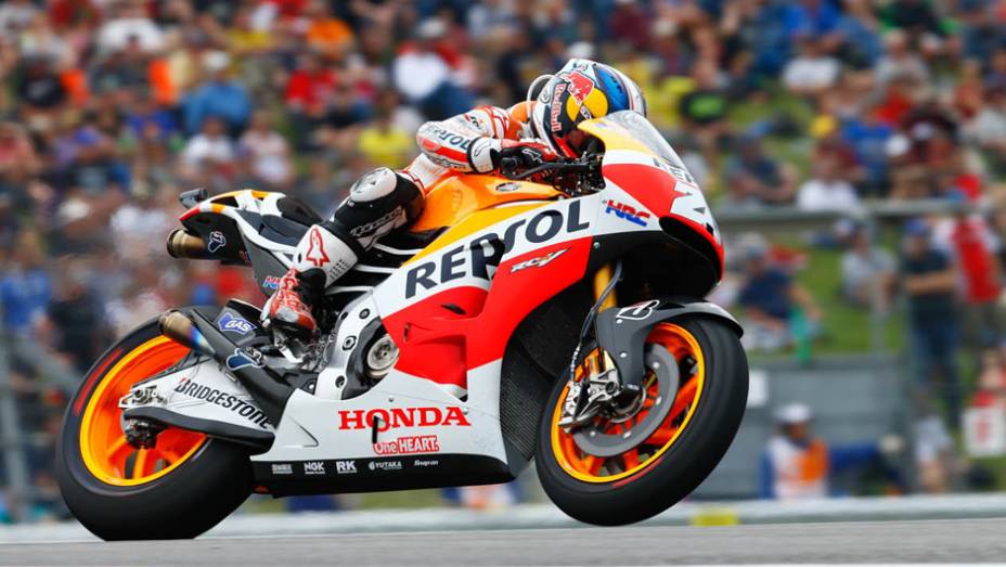 Dani Pedrosa não sofreu pressão e terminou na segunda posição | <a href="https://gutenberg.quatrorodas.abril.com.br/moto/noticias/marquez-passeia-vence-gp-austin-motogp-779654.shtml" rel="migration">Leia mais</a>