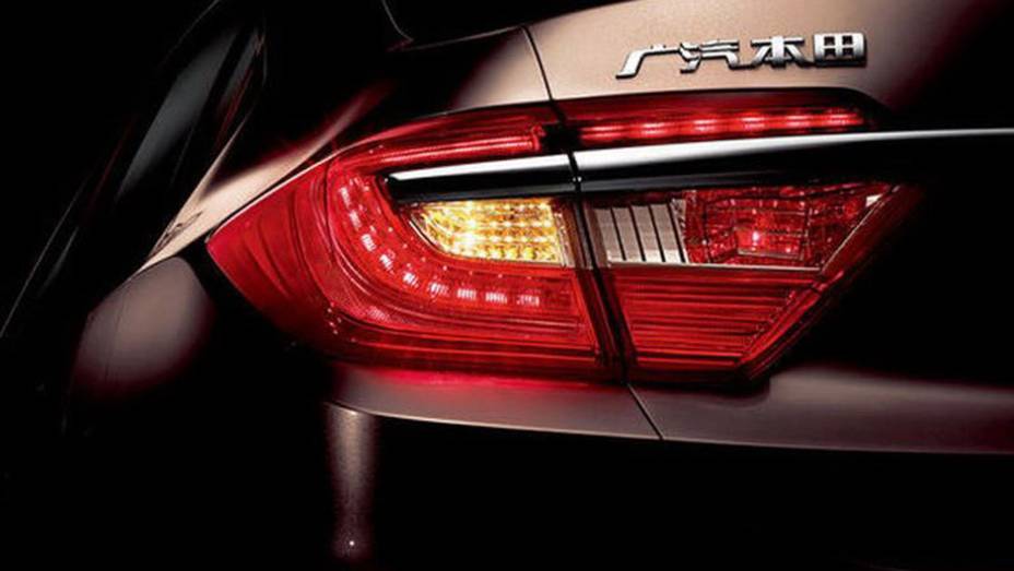 Haverá duas opções de transmissão, manual e automática, ambas com cinco marchas | <a href="%20https://gutenberg.quatrorodas.abril.com.br/saloes/xangai/2013/honda-crider-concept-739062.shtml" rel="migration">Leia mais</a>