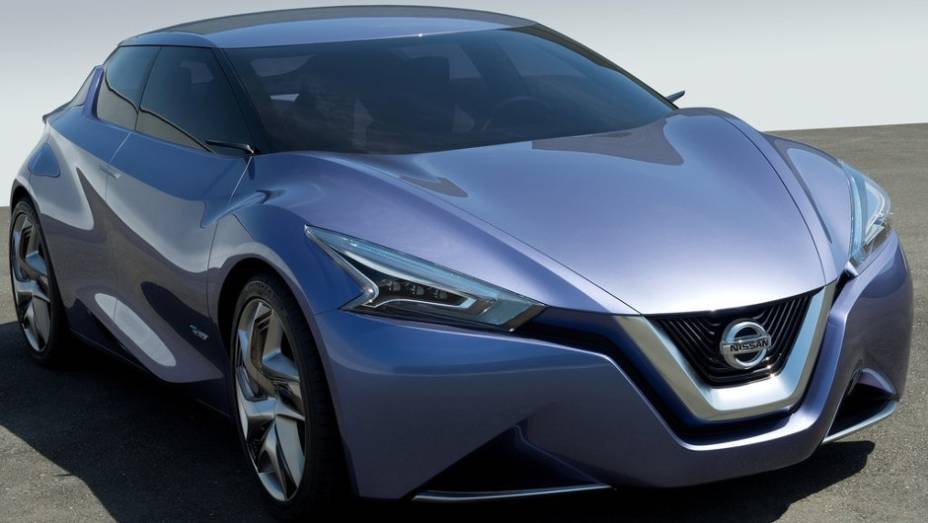 Foco do modelo é o público jovem | <a href="https://gutenberg.quatrorodas.abril.com.br/saloes/xangai/2013/nissan-friend-me-concept-738760.shtml" rel="migration">Leia mais</a>