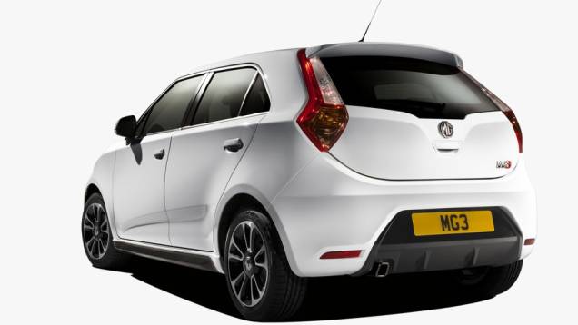 Disponível apenas com cinco portas, o MG 3 será alimentado exclusivamente por um motor normalmente aspirado de 4 cilindros | <a href="%20https://gutenberg.quatrorodas.abril.com.br/saloes/xangai/2013/mg-3-739258.shtml" rel="migration">Leia mais</a> Disponível apenas com cinco portas, o MG 3 será alimentado exclusivamente por um motor normalmente aspirado de 4 cilindros | <a href="%20https://gutenberg.quatrorodas.abril.com.br/saloes/xangai/2013/mg-3-739258.shtml" rel="migration">Leia mais</a>