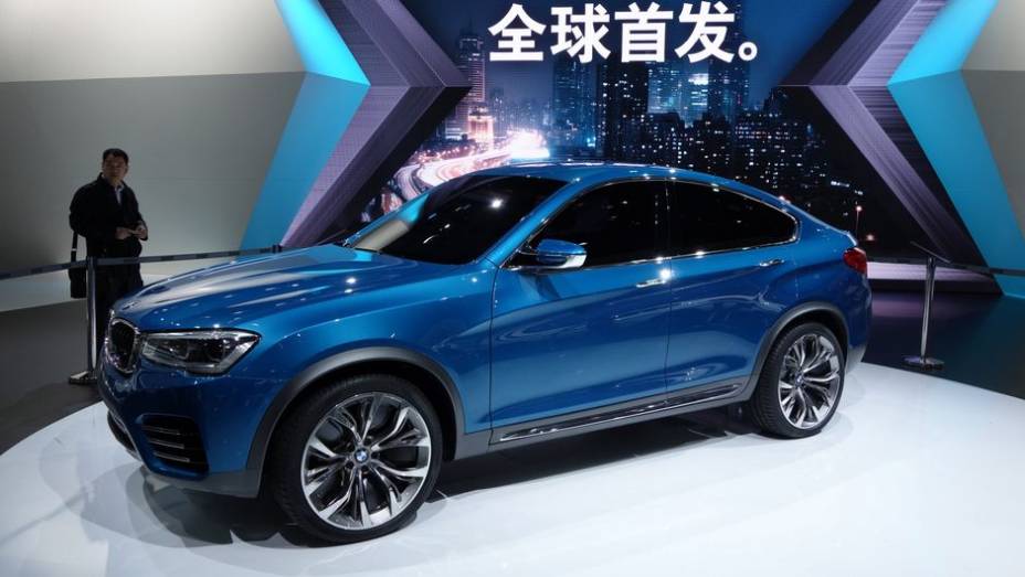 BMW X4 concept | <a href="https://gutenberg.quatrorodas.abril.com.br/saloes/xangai/2013/bmw-x4-concept-738669.shtml" rel="migration">Leia mais</a>