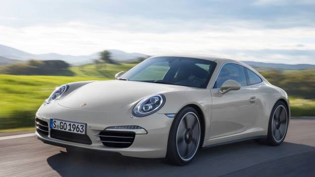 911 50 Years Edition 2013 1 (991) - Edição comemorativa do cinqüentenário será exibida no Salão de Frankfurt | <a href="%20https://gutenberg.quatrorodas.abril.com.br/reportagens/classicos/porsche-911-50-anos-748361.shtml" rel="migration">Leia mais</a> 911 50 Years Edition 2013 1 (991) - Edição comemorativa do cinqüentenário será exibida no Salão de Frankfurt | <a href="%20https://gutenberg.quatrorodas.abril.com.br/reportagens/classicos/porsche-911-50-anos-748361.shtml" rel="migration">Leia mais</a>